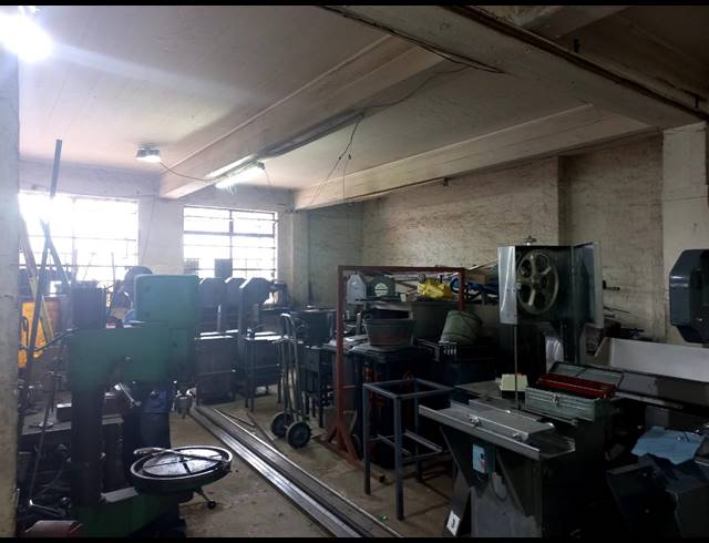 2,390M² WAREHOUSE FOR SALE IN JEPPESTOWN